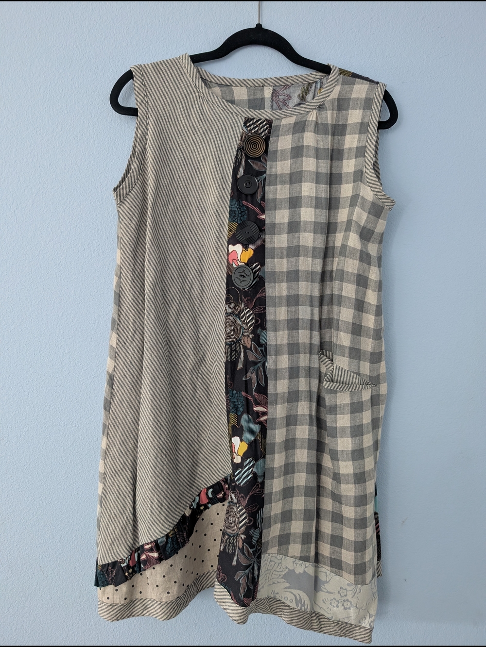 Sleeveless Gray Patchwork Floral & Gingham Tunic